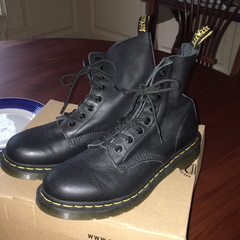 Brand new, never worn doc martens/dr martens